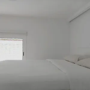 https://island-201-modern-minimalist-apartments.tenerifehoteles.net